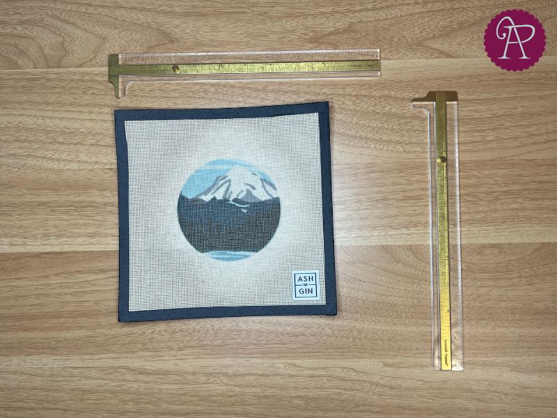 Mount Rainer - Small Round - 18-mesh